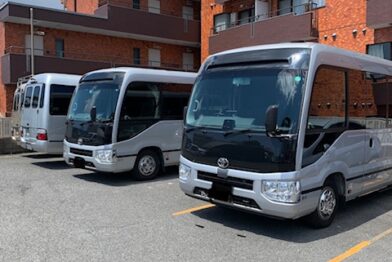 COM様のロケバス車両に光触媒コーティング